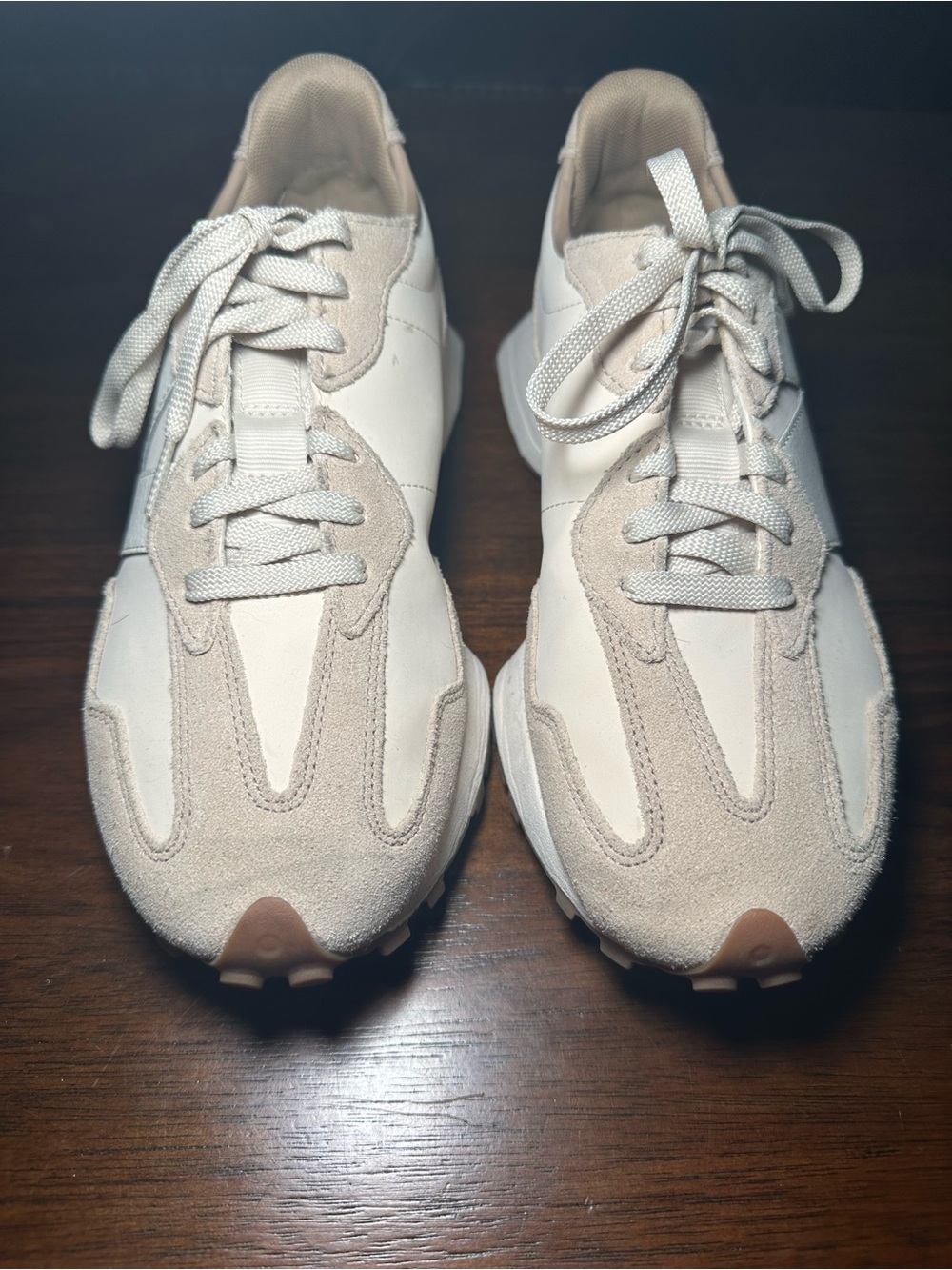 Men's 9 New Balance 327 sneakers in the Linen/Angora - Picture 3 of 10